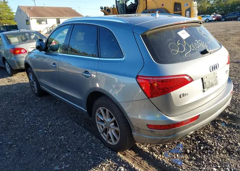 2010 Audi Q5 3.2 Premium из США, поврежденный, VIN WA1LKAFP8AA075004
